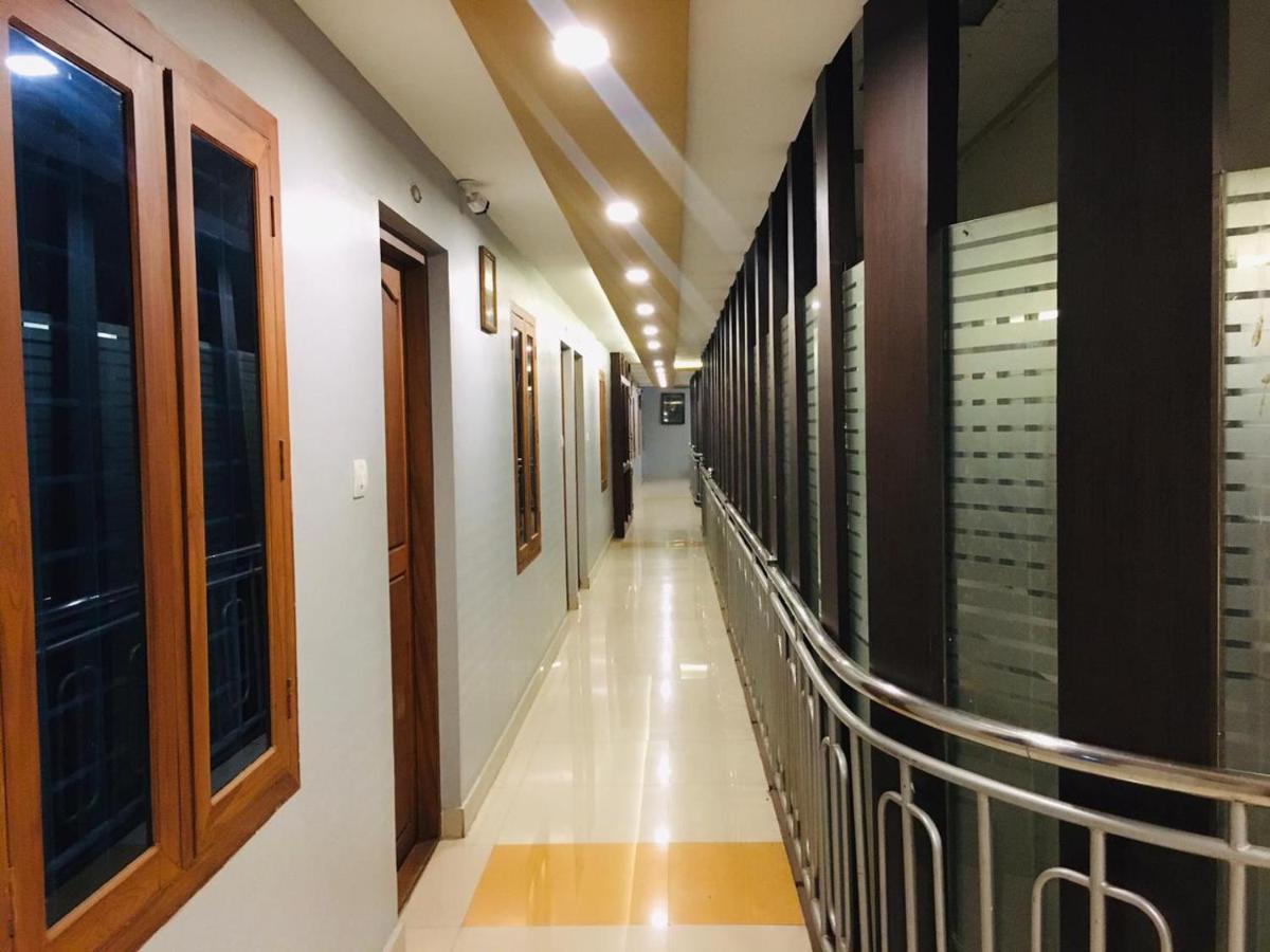 فندق Mp Residancy Perintalmanna المظهر الخارجي الصورة